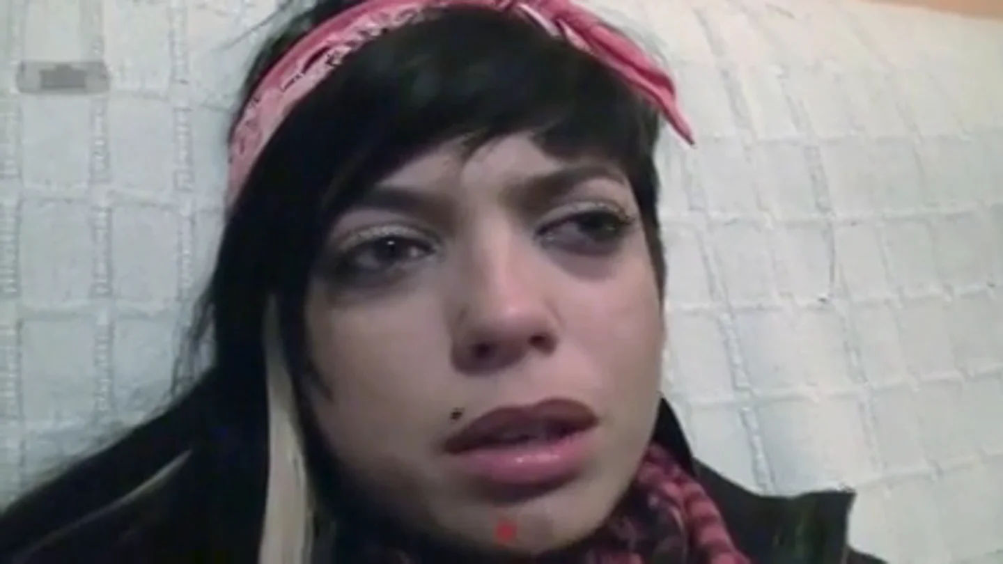 "Yo no tengo que mendigar amor, pero me jode regalarlo": las lágrimas de 'la Iratxe' tras llevar días sin saber de su novio "Yo no tengo que mendigar amor, pero me jode regalarlo": las lágrimas de 'la Iratxe' tras llevar días sin saber de su novio