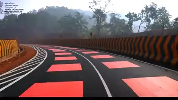 India pinta de rojo sus autopistas para evitar los atropellos de animales. India pinta de rojo sus autopistas para evitar los atropellos de animales.