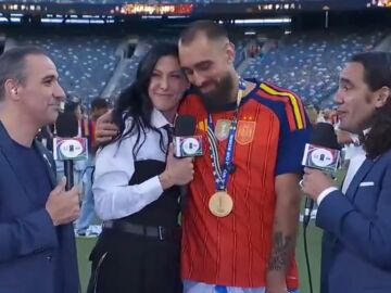 Borja Iglesias y Jenni Hermoso