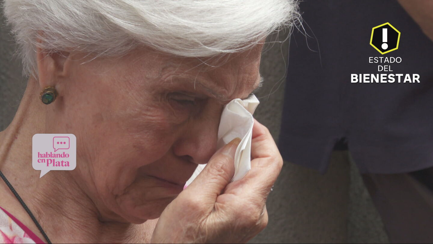Aplazado el desahucio de Paquita, la mujer de 82 a&ntilde;os con Parkinson a la que quieren echar para convertir su casa en un piso tur&iacute;stico