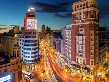 Gran Via, en Madrid Gran Via, en Madrid