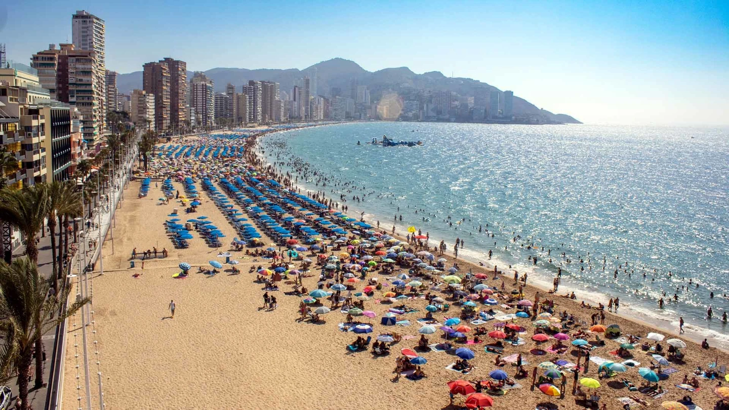 Imagen de archivo de la playa en Benidorm Imagen de archivo de la playa en Benidorm