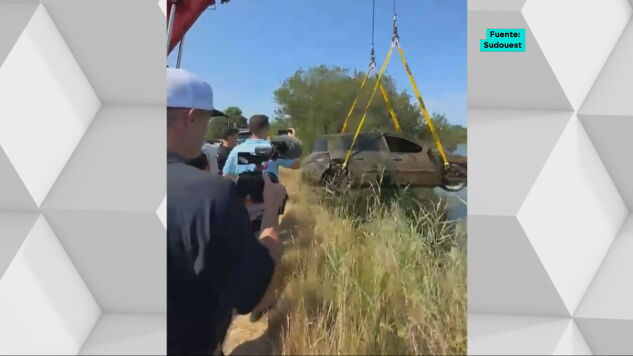 Hallan restos &oacute;seos en el coche de un joven desaparecido hace ocho a&ntilde;os en Francia: un grupo de buzos resuelve dos misterios en solo 24 horas.