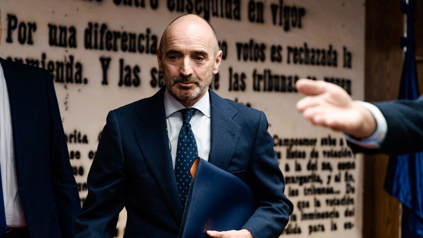 Julio Mart&iacute;nez en el Senado