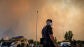Vista de la humareda causada por el incendio forestal en Cenicientos, Madrid, este viernes.