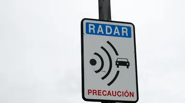 Los radares de la DGT recaudan una cifra récord de 246,8 millones de euros en 2025 Los radares de la DGT recaudan una cifra récord de 246,8 millones de euros en 2025