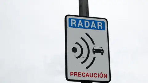 Los radares de la DGT recaudan una cifra récord de 246,8 millones de euros en 2025 Los radares de la DGT recaudan una cifra récord de 246,8 millones de euros en 2025