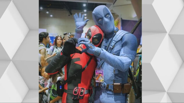 Ryan Reynolds se rodea de cientos de personas en una convenci&oacute;n sin ser reconocido.