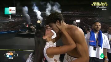 Del beso de Plex y Aitana a la emoci&oacute;n de Lola &Iacute;ndigo: estos son los momentos m&aacute;s rom&aacute;nticos de La Velada