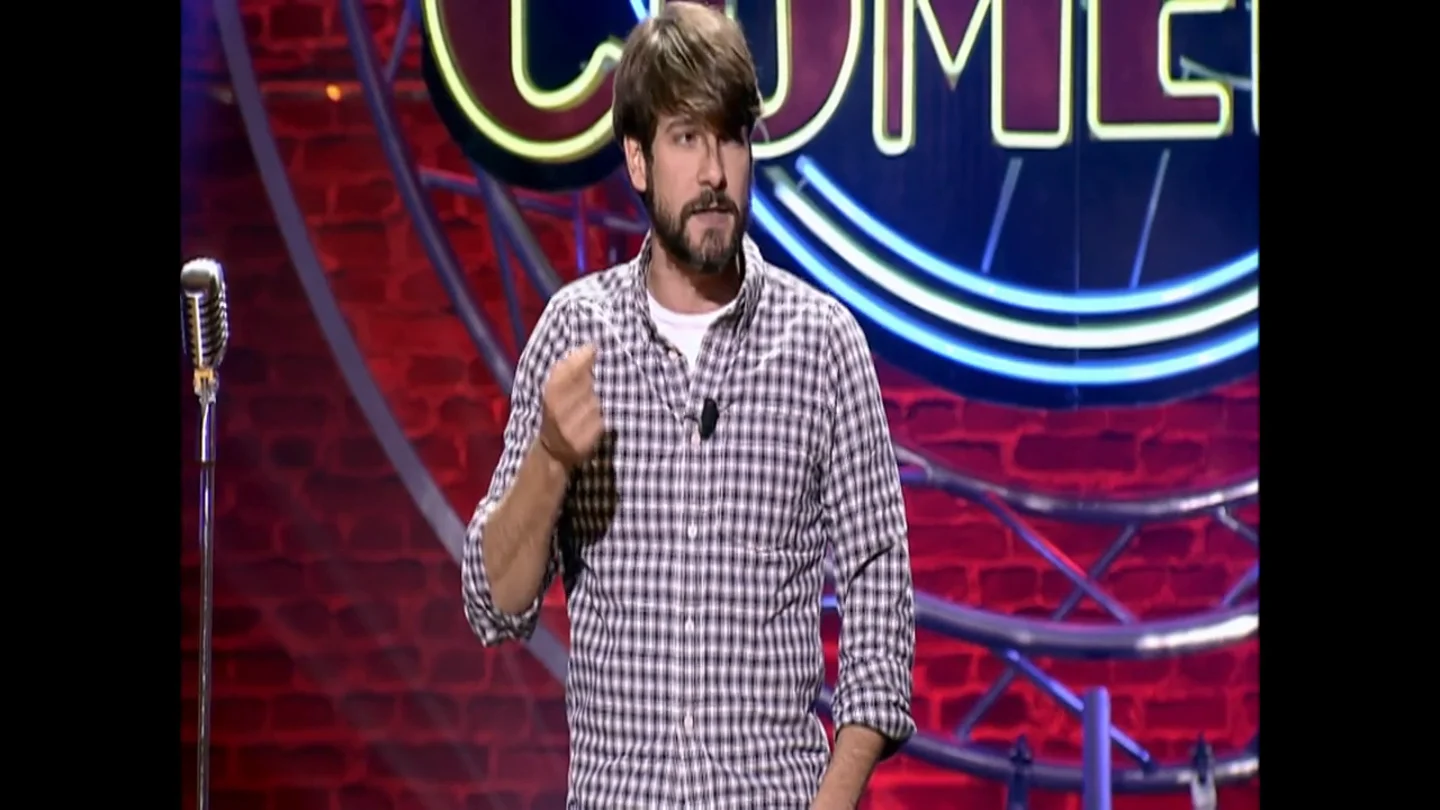 Félix Gómez revela la delgada línea entre una costumbre y una manía en su monólogo del Club de la Comedia Félix Gómez revela la delgada línea entre una costumbre y una manía en su monólogo del Club de la Comedia