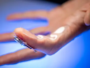 Parche que monitoriza la mediación del parkinson Parche que monitoriza la mediación del parkinson