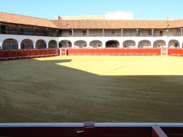Plaza de Toros de Almad&eacute;n