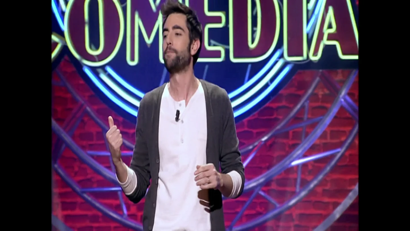 Cuando Dani Mateo hizo historia con su monólogo sobre los emprendedores y el "proyecto de mierda" que llevo a Colón a América Cuando Dani Mateo hizo historia con su monólogo sobre los emprendedores y el "proyecto de mierda" que llevo a Colón a América