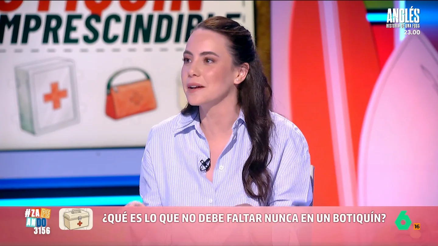 Gasas, pinzas o clorhexidina: Esther Gómez explica qué no debe faltar nunca en un botiquín Todas las casas deberían tener un botiquín, por ese motivo la enfermera indica qué productos debería contener. Además, también señala que otros elementos no son recomendables.