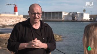 Andrea Ropero analizaba las consecuencias del cambio clim&aacute;tico y las pol&iacute;ticas costeras junto a Jos&eacute; Vicente S&aacute;nchez, doctor en geograf&iacute;a y experto en planes territoriales y urban&iacute;sticos en el litoral, y Manuel L&oacute;pez, presidente de la Asociaci&oacute;n de vecinos Playa Babilonia. 