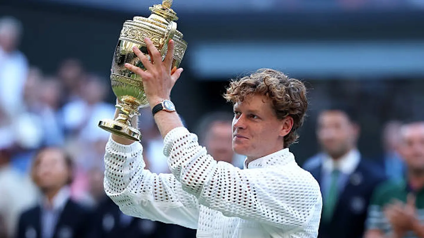 Sinner, criticado desde Italia por no ir a Canadá: "Federer, Nadal y Djokovic no se los saltaban" Sinner, criticado desde Italia por no ir a Canadá: "Federer, Nadal y Djokovic no se los saltaban"