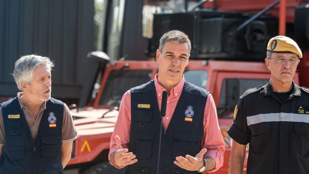 El presidente del Gobierno, Pedro S&aacute;nchez, comparece ante los medios durante una visita al Puesto de Mando Avanzado (PMA) por los incendios forestales de Madrid, a 29 de julio de 2026, en Navalcarnero, Madrid (Espa&ntilde;a).