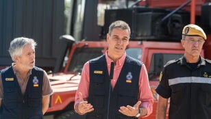 El presidente del Gobierno, Pedro S&aacute;nchez, comparece ante los medios durante una visita al Puesto de Mando Avanzado (PMA) por los incendios forestales de Madrid, a 29 de julio de 2026, en Navalcarnero, Madrid (Espa&ntilde;a).