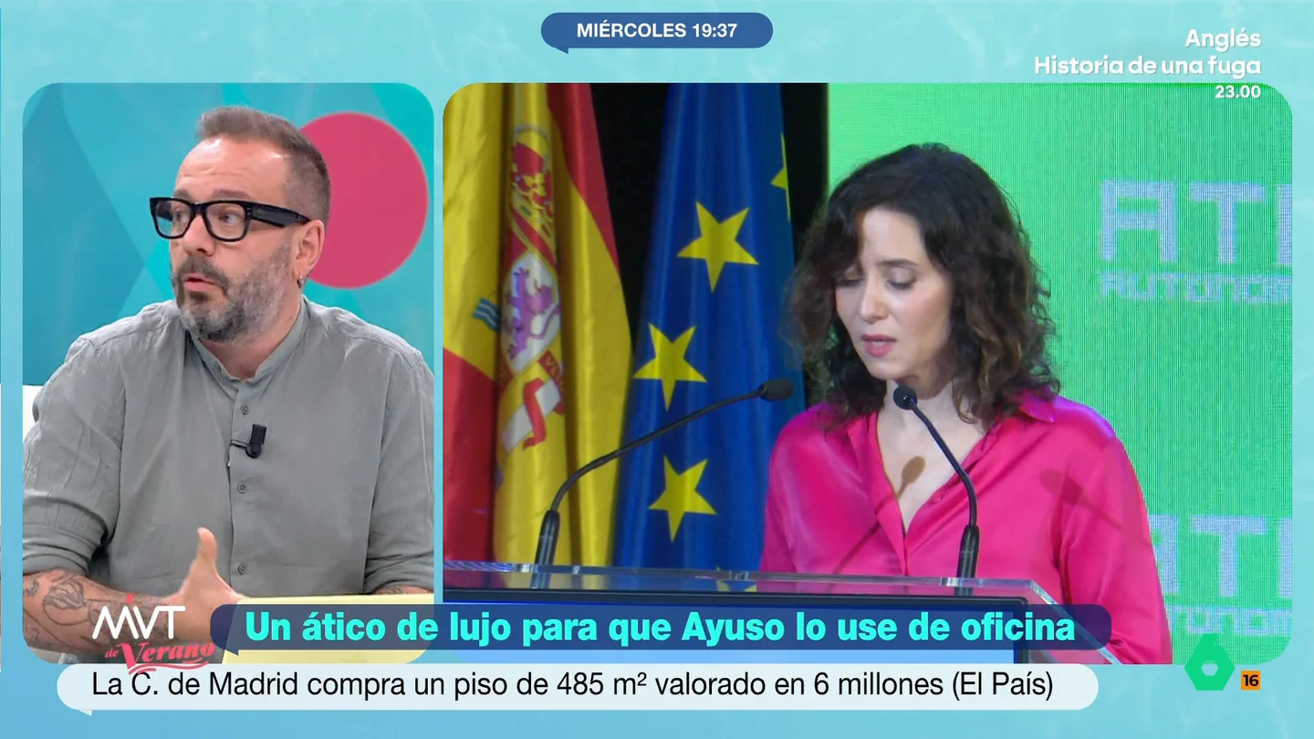 "Tiene un vicio Díaz Ayuso con los áticos...": Antonio Maestre ironiza con el nuevo ático de la Comunidad de Madrid El inmueble, situado en el barrio de Chamberí, tiene 486 metros cuadrados. Según han comunicado, lo utilizaran como oficina mientras se rehabilita la sede de la Comunidad de Madrid.