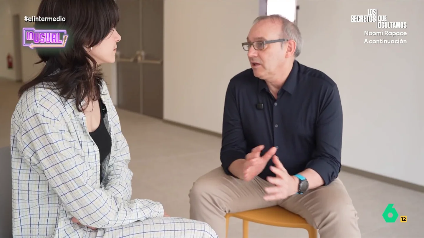 Javier Bahón, coordinador del Centro de Aprendizaje Cooperativo: "Las aulas son un laboratorio para la vida" El Intermedio recupera la entrevista que Inés Rodríguez hizo a David Johnson, fundador del Centro de Aprendizaje Cooperativo, Javier Bahón, coordinador del Centro de Aprendizaje Cooperativo, y Felipe Brito, formador de profesores en este método.
