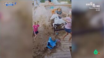 Una piscina hinchable desata el caos en un jard&iacute;n familiar: "Es como 'Lo imposible' en versi&oacute;n dom&eacute;stica"