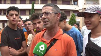 Karim, tras cruzar a Ceuta nadando: "He atravesado el mar para tener una vida de persona normal. En Marruecos no hay nada"