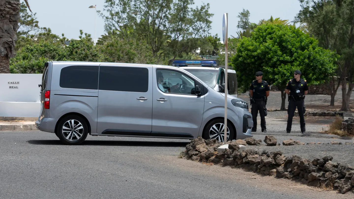 Sánchez comienza sus vacaciones de verano en la residencia de La Mareta en Lanzarote Sánchez comienza sus vacaciones de verano en la residencia de La Mareta en Lanzarote