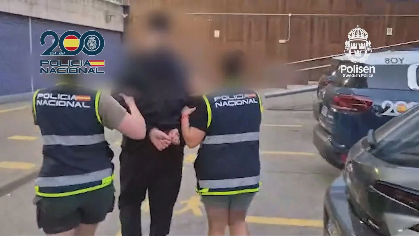 Imagen de la detención del fugitivo buscado por Suecia Imagen de la detención del fugitivo buscado por Suecia