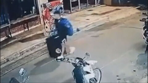 Asesina a una mujer y mete su cad&aacute;ver en una maleta en Atenas.