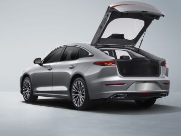 Bueno, bonito, barato... y con un maletero muy pr&aacute;ctico: as&iacute; es el Volkswagen Passat chino que se vende en Espa&ntilde;a