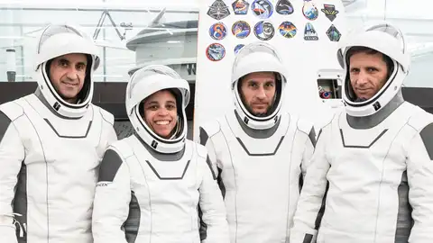 Miembros de la tripulación de la misión Crew-13 de izquierda a derecha el cosmonauta ruso de Roscosmos, Sergey Teteryatnikov; los astronautas de la NASA Jessica Watkins y Luke Delaney, y el astronauta de la Agencia Espacial Canadiense (CSA), Joshua Kutryk Miembros de la tripulación de la misión Crew-13 de izquierda a derecha el cosmonauta ruso de Roscosmos, Sergey Teteryatnikov; los astronautas de la NASA Jessica Watkins y Luke Delaney, y el astronauta de la Agencia Espacial Canadiense (CSA), Joshua Kutryk