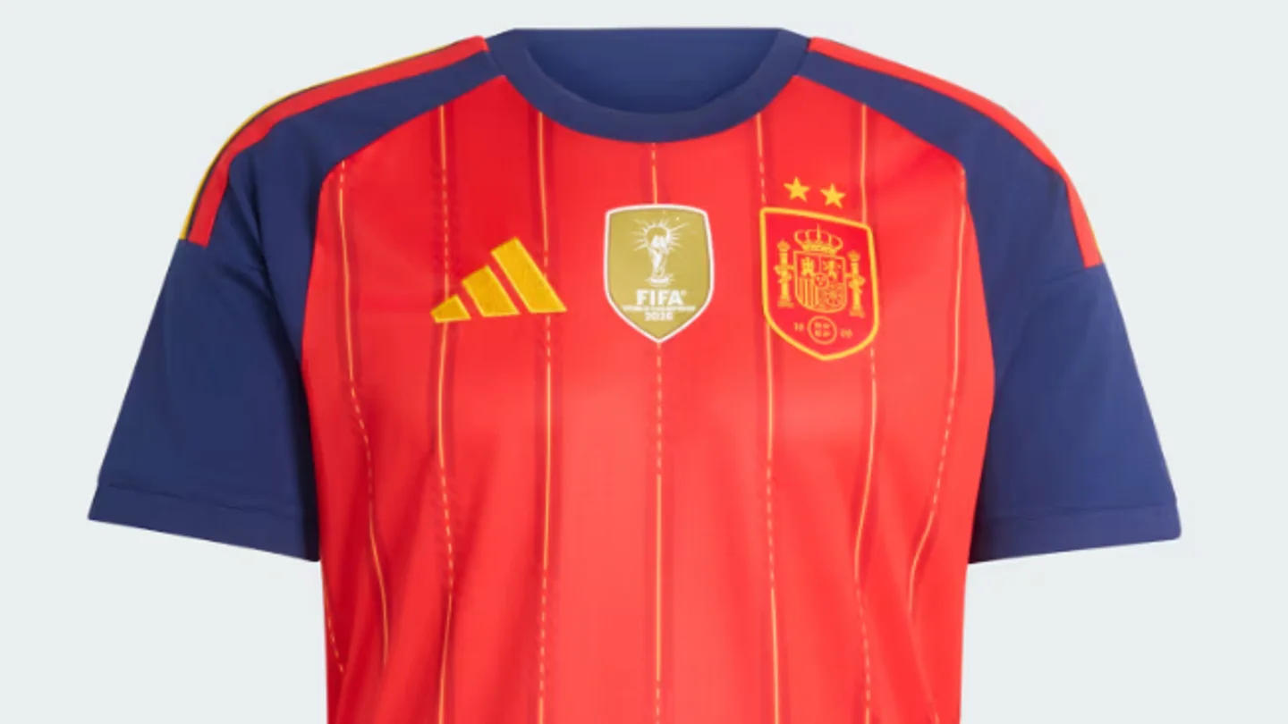 La camiseta de España con las dos estrellas La camiseta de España con las dos estrellas