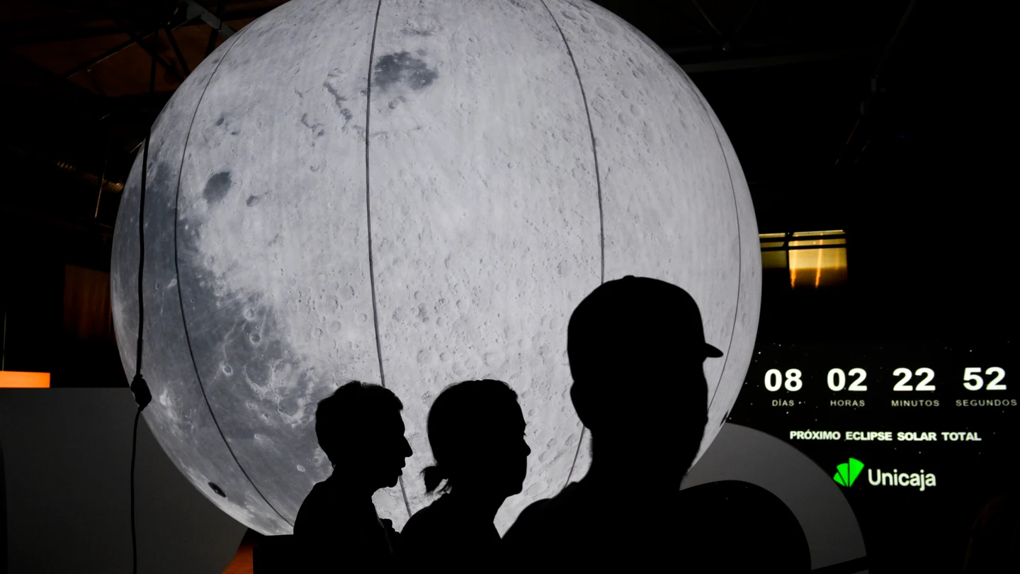 Una actividad de realidad virtual del eclipse solar total en la Feria Internacional de Muestras de Asturias, el 4 de agosto de 2026 Una actividad de realidad virtual del eclipse solar total en la Feria Internacional de Muestras de Asturias, el 4 de agosto de 2026