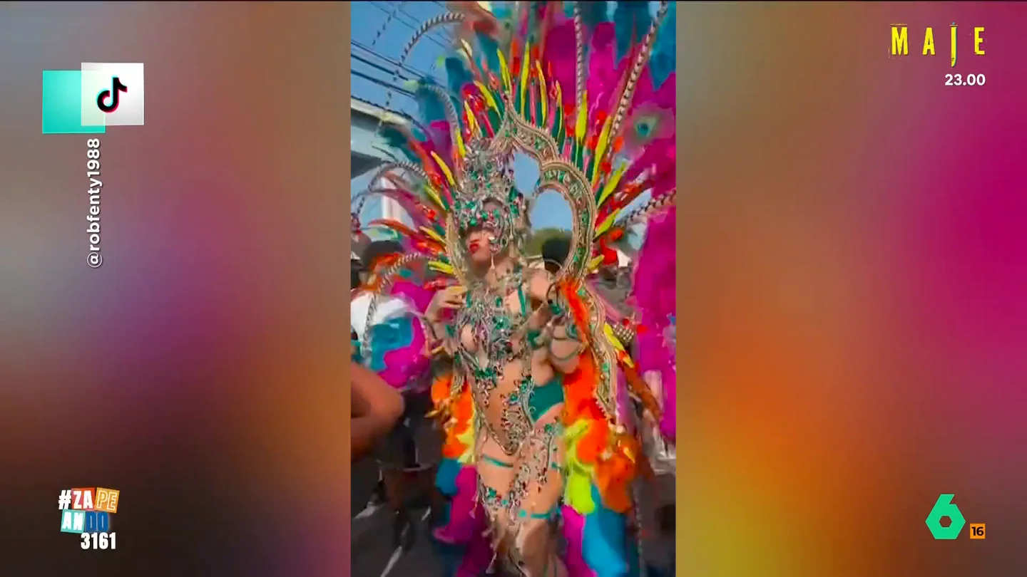 Rihanna vuelve a sus raíces y desata la locura en el Carnaval de Barbados con su espectacular estilismo Rihanna vuelve a sus raíces y desata la locura en el Carnaval de Barbados con su espectacular estilismo
