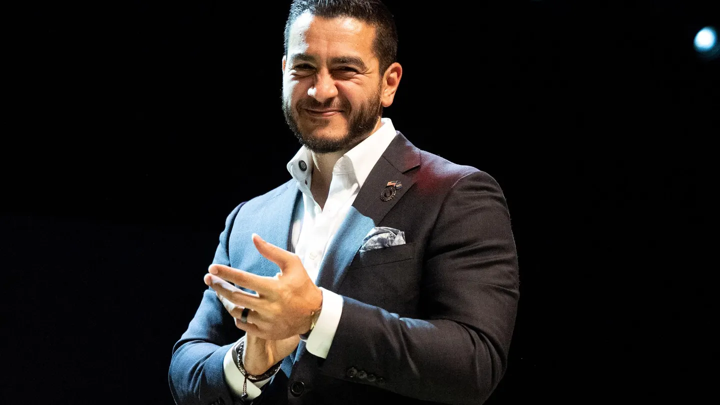 El progresista Abdul El-Sayed gana las primarias demócratas al Senado en Michigan. El progresista Abdul El-Sayed gana las primarias demócratas al Senado en Michigan.