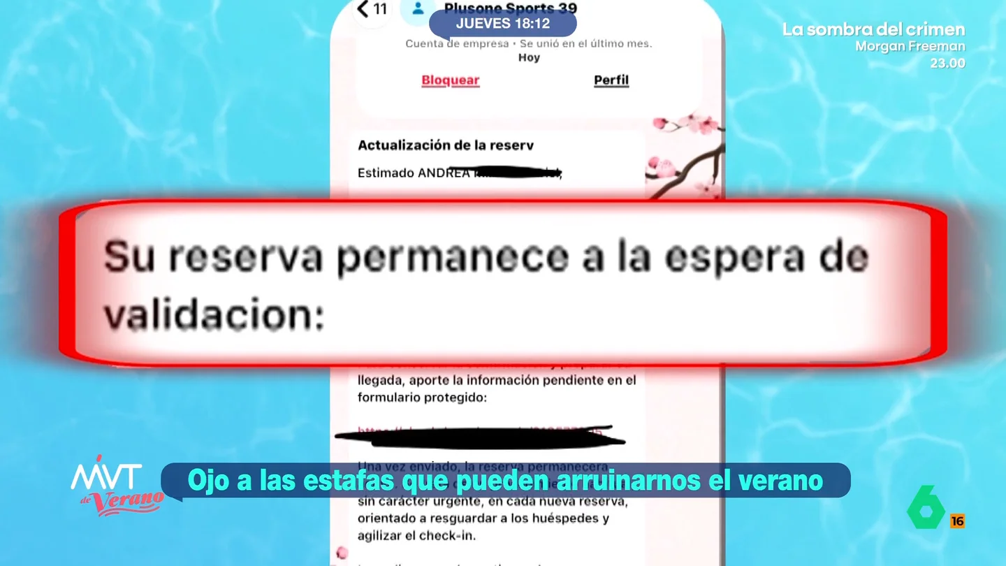 Aumentan las estafas que llegan por el móvil: desde suplantar a la DGT a supuestos errores con una reserva Mucha gente recibe SMS en los que se advierte de gestiones pendientes o errores en una reserva vacacional que pueden subsanarse fácilmente aportando una serie de datos. Pero, en realidad, el objetivo es robar estos datos y quitarnos el dinero.