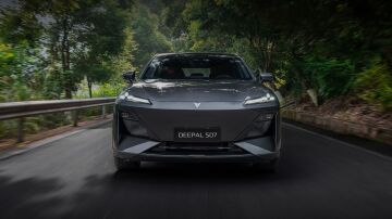 El Changan Deepal S07 se actualiza: m&aacute;s potencia, m&aacute;s autonom&iacute;a y recargas en solo 24 minutos
