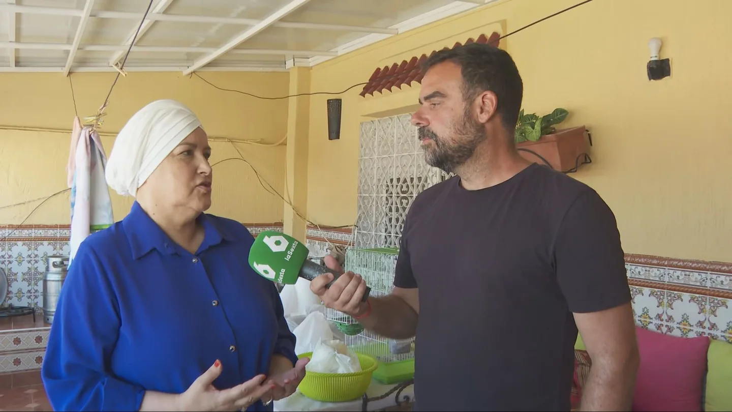 La solidaridad sin límites de Sabah Hamed en Ceuta. La solidaridad sin límites de Sabah Hamed en Ceuta.