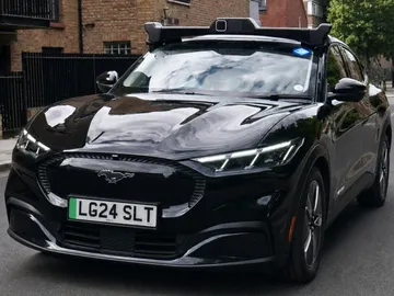 Londres da luz verde a los robotaxis de Uber y Wayve Londres da luz verde a los robotaxis de Uber y Wayve