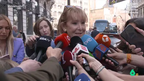 Esperanza Aguirre, sobre los insultos racistas a Delcy Rodríguez: "Me gustaría más condenar los pitidos al himno nacional" Andrea Ropero acudía al desayuno informativo organizado debido a la visita de María Corina Machado a nuestro país. En el acto se daban cita algunos destacados políticos del Partido Popular como Alberto Núñez Feijóo o José Luis Martínez-Almeida.