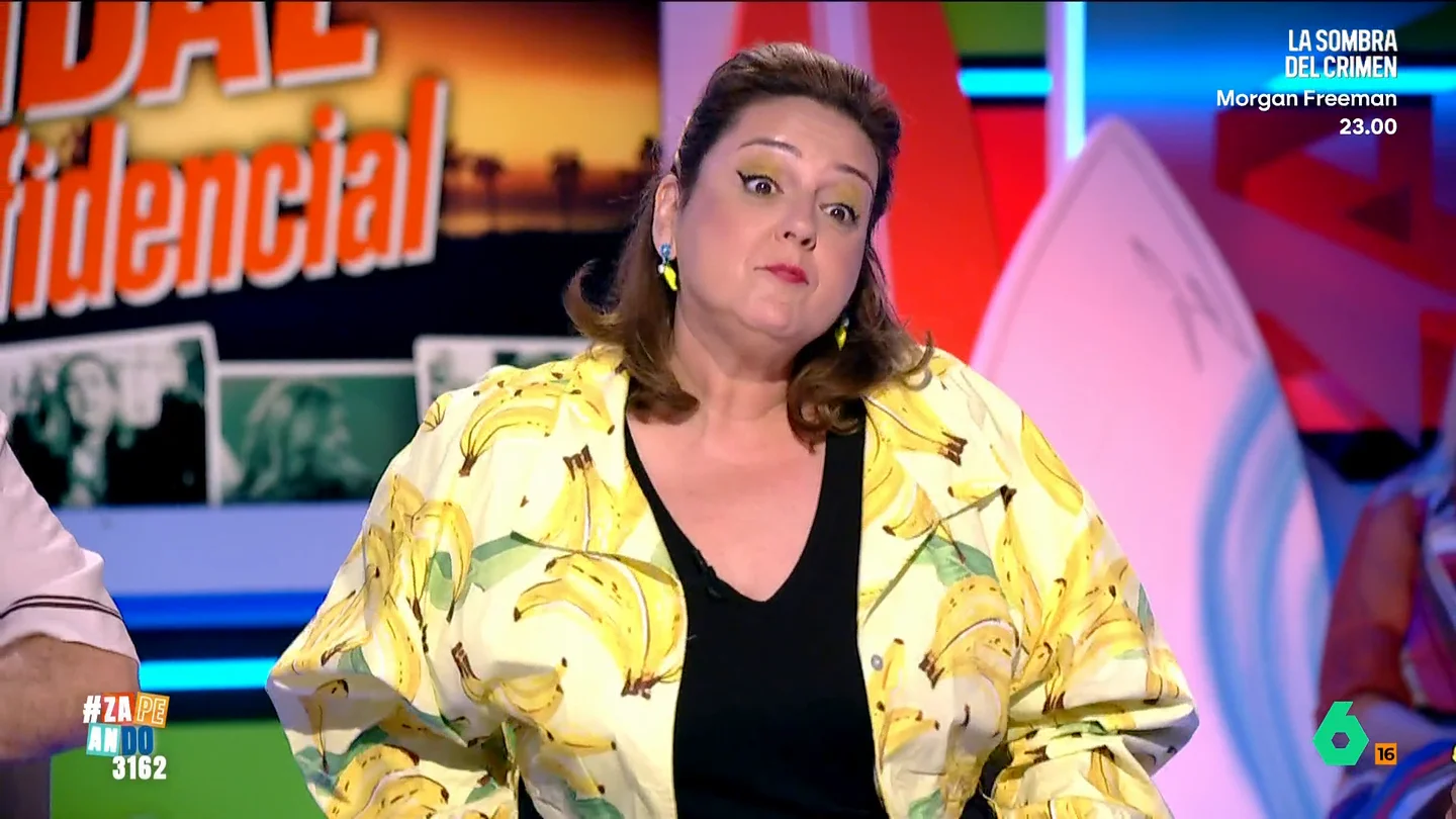 Pilar Vidal desvela su 'crush' de la selección española de fútbol en Zapeando: "Me encantaría, pero está casado" Pilar Vidal desvela su 'crush' de la selección española de fútbol en Zapeando: "Me encantaría, pero está casado"