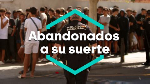 Ceuta, ante un escenario insostenible: vallas tiradas y tumultos frente a una comisar&iacute;a con m&aacute;s de 1.000 menores malviviendo en las calles