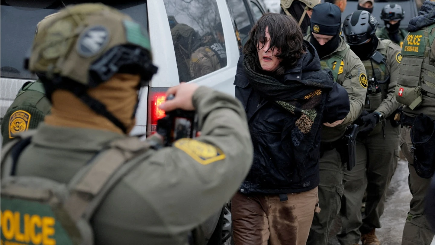 El ICE realiza una detención El ICE realiza una detención