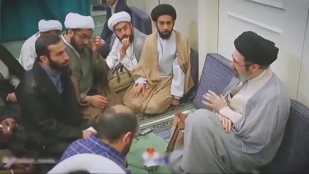Ir&aacute;n difunde las primeras im&aacute;genes de Jamenei desde el inicio de la guerra.
