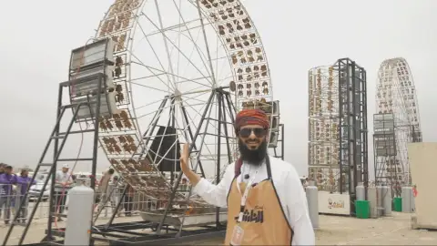 Parque de atracciones para pollos asados Parque de atracciones para pollos asados