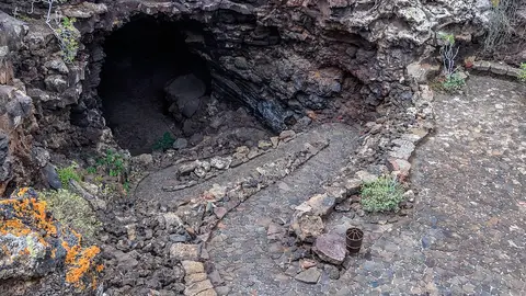 Cueva de los Verdes Cueva de los Verdes