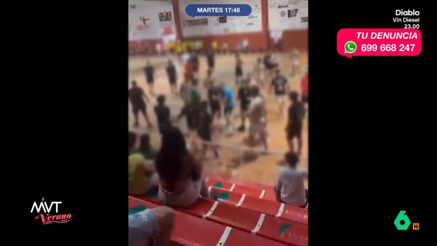 El suceso se ha producido en Jerez de los Caballeros, Badajoz. All&iacute; se estaba disputando un partido cuando, al finalizar el mismo, los jugadores han comenzado una pelea a la que, despu&eacute;s, se ha sumado gente de la grada. 