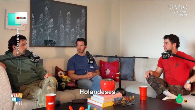Los Jonas Brothers, de sus vacaciones en Espa&ntilde;a: "Era como un episodio de 'Black Mirror', todos eran holandeses"