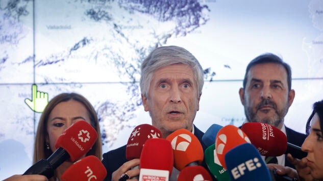 Fernando Grande-Marlaska se re&uacute;ne con responsables de Protecci&oacute;n Civil y de la AEMET ante el eclipse solar