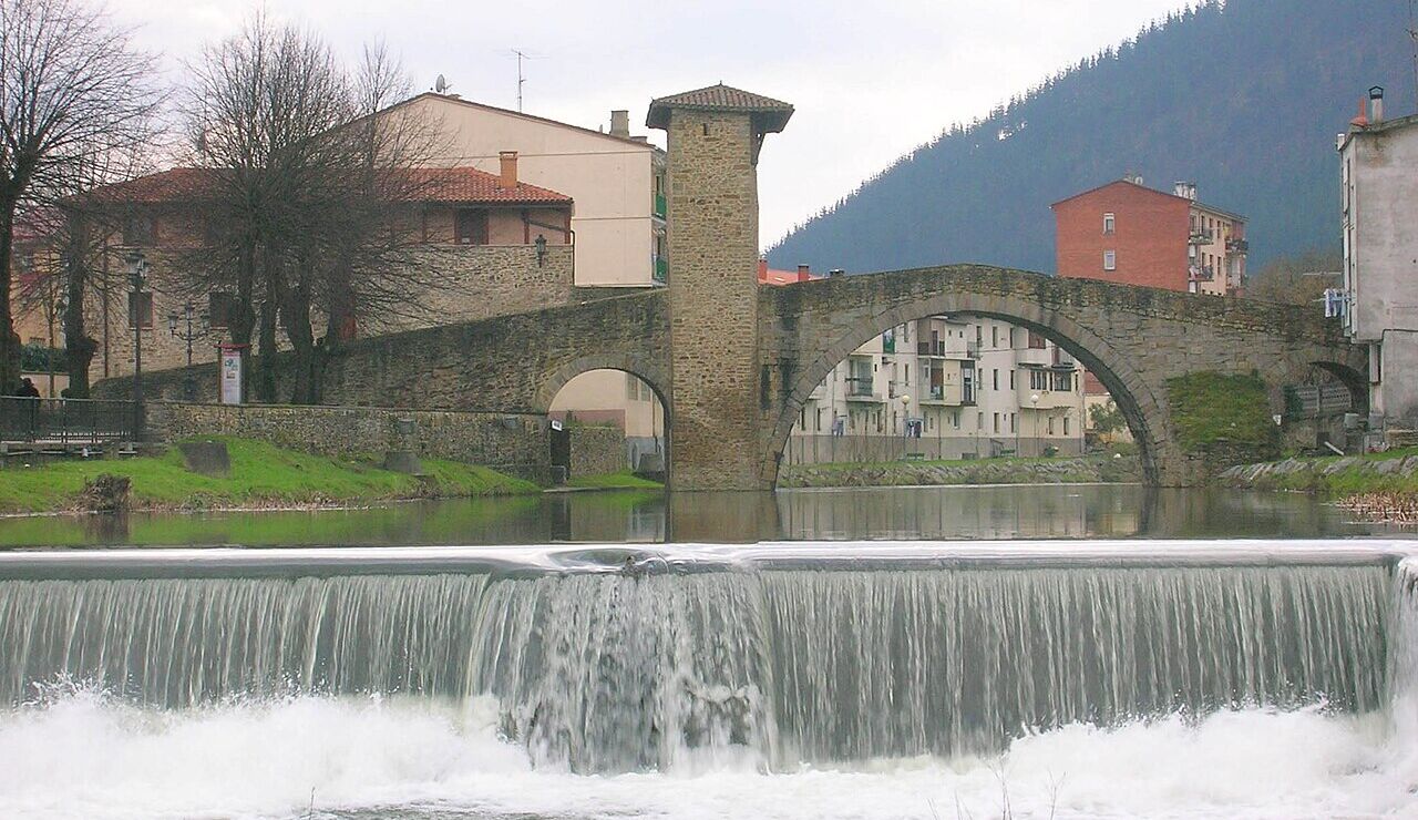Puente Viejo de Balmaseda